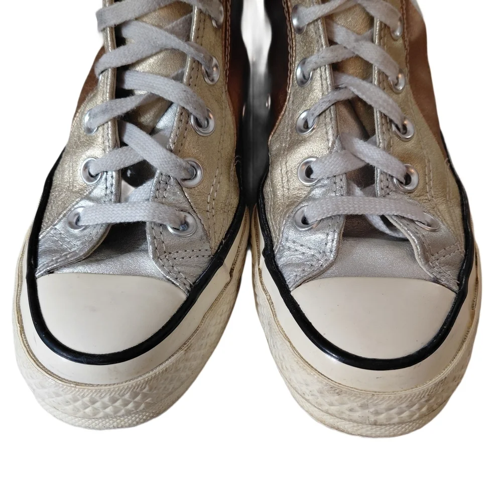 Converse Chuck Taylor All Stars Metallic Rainbow Women's 5.5 High-Top Sneakers